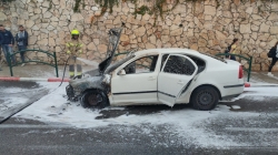 כיבוי רכב בוער בדרך פרויד בחיפה